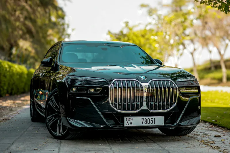 BMW 735i 2023 #1